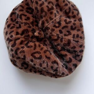 Faux-Fur Leopard Print Beret - Brown